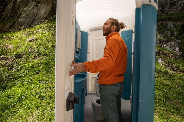Best Portable bathroom rental  in Moss Bluff, LA