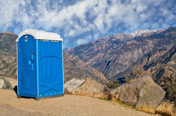 Portable Toilet Options We Offer in Moss Bluff, LA