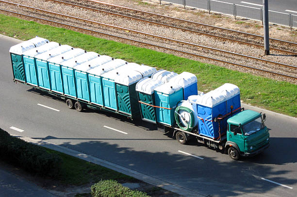 Porta potty delivery and setup in Moss Bluff, LA